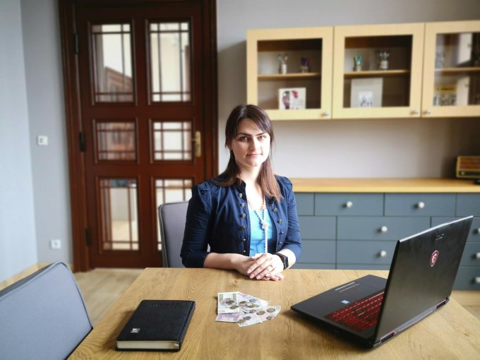 Jak mądrze zaplanować budżet studencki przy wydatkach przekraczających 4000 złotych miesięcznie?
